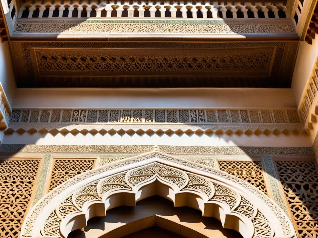 Una fotografía vintage de la arquitectura islámica Alhambra, destacando sus intrincados patrones y contrastes de luz y sombra