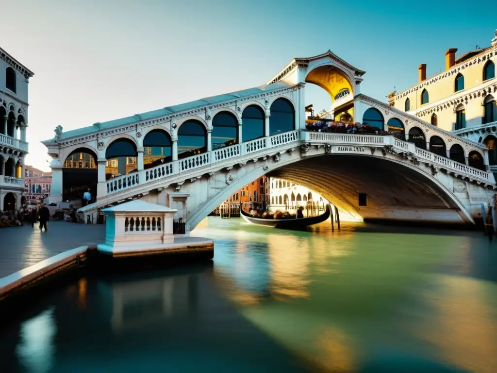 Rialto Bridge: Elegancia atemporal en Venecia Rialto Bridge, símbolo de la arquitectura veneciana del siglo XV, con su intrincado diseño y actividad comercial