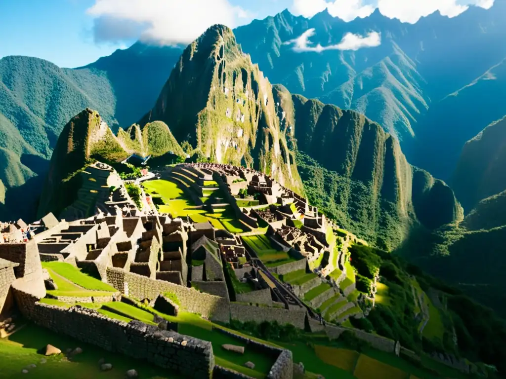 Descubre la majestuosidad de Machu Picchu, donde la luz resalta la estructura urbana antigua